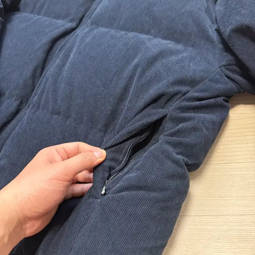 [BUNJANG] Il Corso Semi-Overfit Corduroy Padded Jacket / 일꼬르소 세미오버핏 코듀로이 패딩 자켓 M