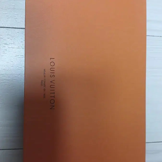 [BUNJANG] LOUIS VUITTON Calendar & Gift Card Bundle / LOUIS VUITTON 루이비통 신발박스 1+1(총2개)+캘린더+상품권