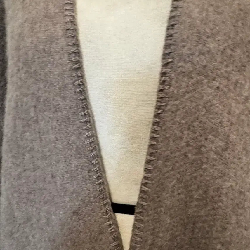 [BUNJANG] Snobby Sheep Cape Mantle / snobby sheep 스노비쉽 케이프 망토