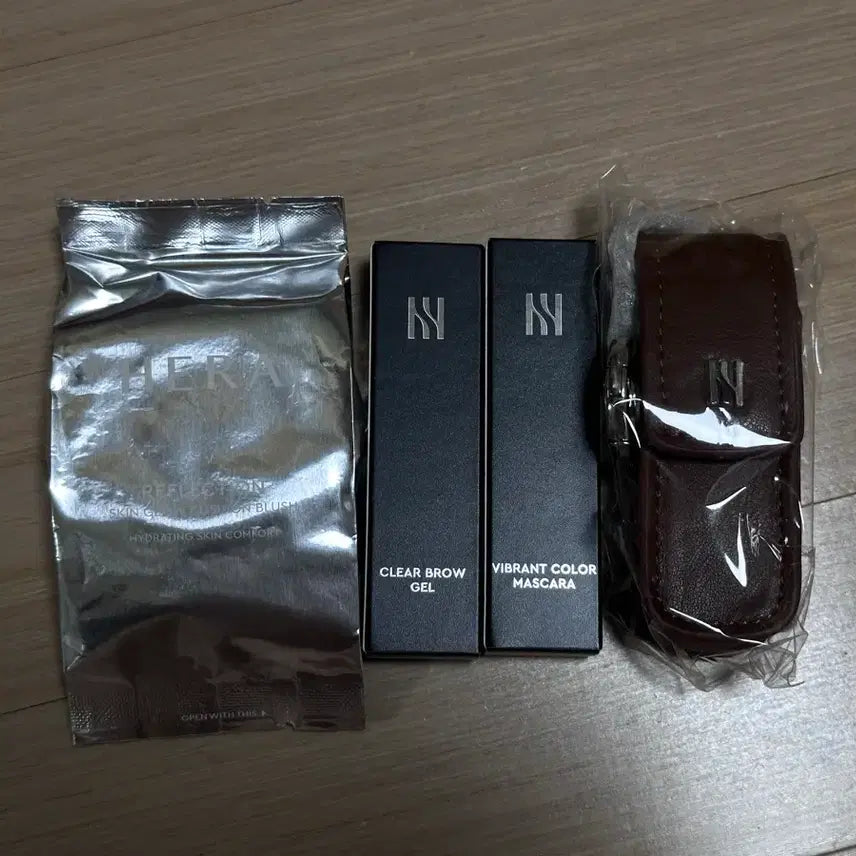 [BUNJANG] Hera Cosmetics Bundle Set / 헤라 미개봉 화장품 일괄로 팔아요!