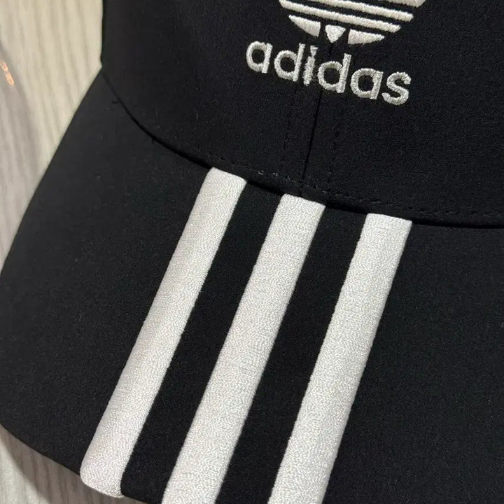 [BUNJANG] Adidas Ball Cap Black Hat / 아디다스 볼캡 모자 미사용제품 블랙 머리57~58
