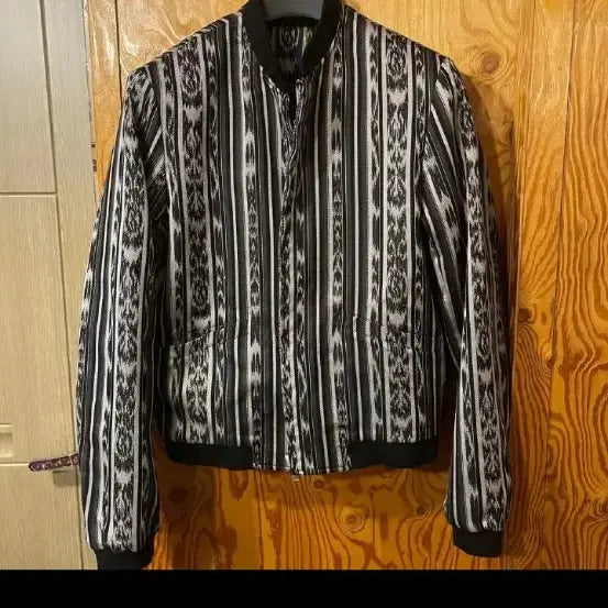 [BUNJANG] Saint Laurent Reversible Pattern Bomber Jacket / 생로랑 리버서블 패턴봄버