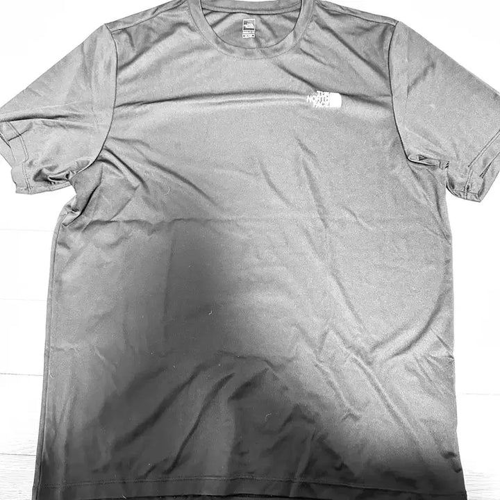 [BUNJANG] Men's Summer Tops & Bottoms Bundle Set / 노스페이스&유니클로 포함 남성 여름 상의&하의 5벌 일괄 판매