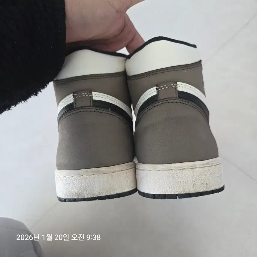 [BUNJANG] Nike Air Jordan 1 Retro High OG Dark Mocha Sneakers / [265]나이키 에어 조던 1 레트로 하이 OG 다크 모카