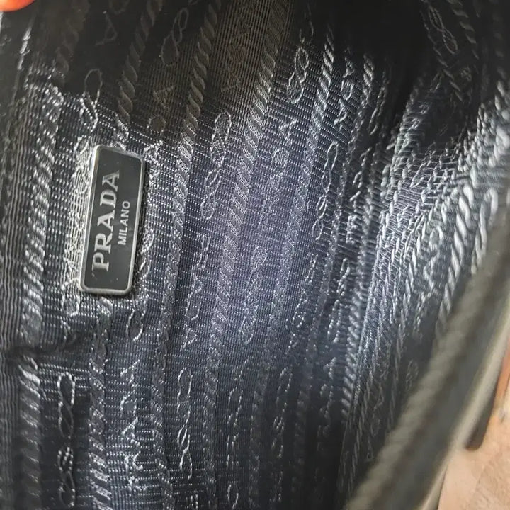 [BUNJANG] Prada Re-Nylon Strap Pouch Bag / 프라다 리나일론 스트랩 파우치 백