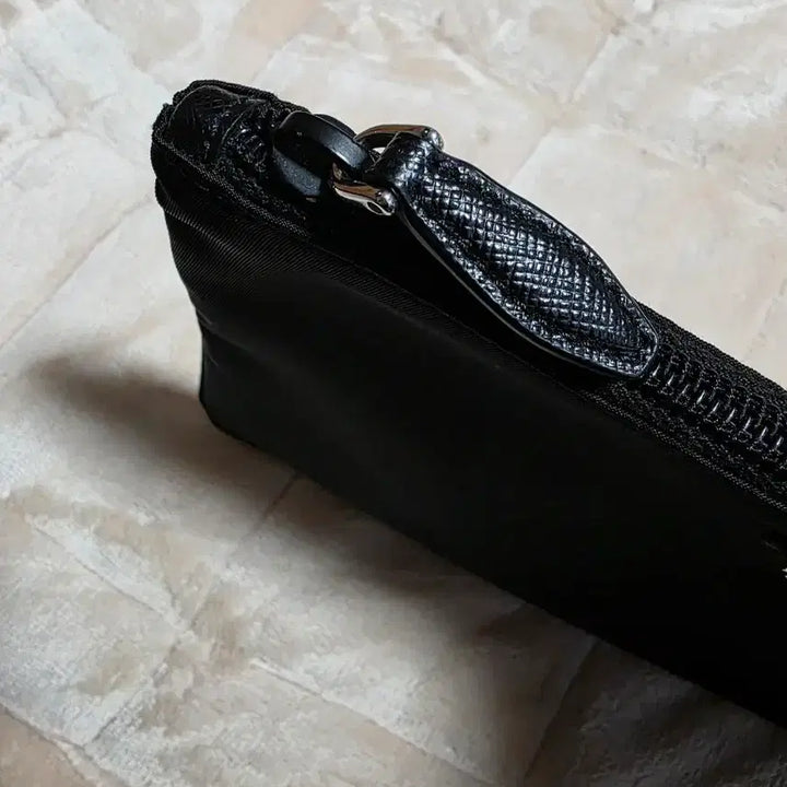 [BUNJANG] Prada Re-Nylon Strap Pouch Bag / 프라다 리나일론 스트랩 파우치 백