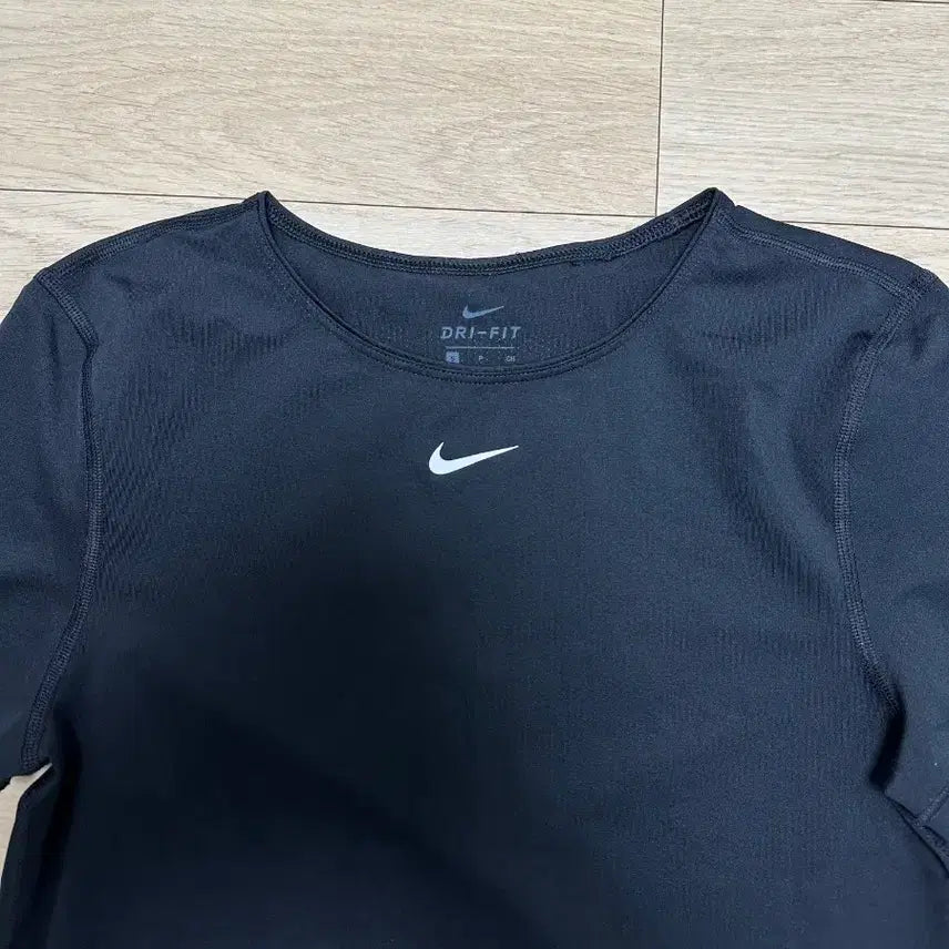 [BUNJANG] Nike Women's Performance T-shirt / 나이키 여성 기능성 티셔츠