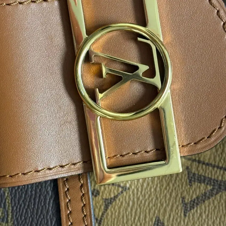 [BUNJANG] Louis Vuitton Mini Dauphine Shoulder Bag (Full Package) / 루이비통 미니도핀 숄더백 + 풀박스