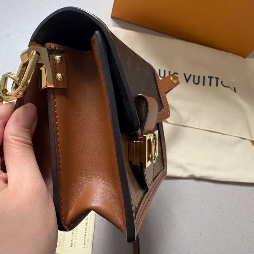 [BUNJANG] Louis Vuitton Mini Dauphine Shoulder Bag (Full Package) / 루이비통 미니도핀 숄더백 + 풀박스