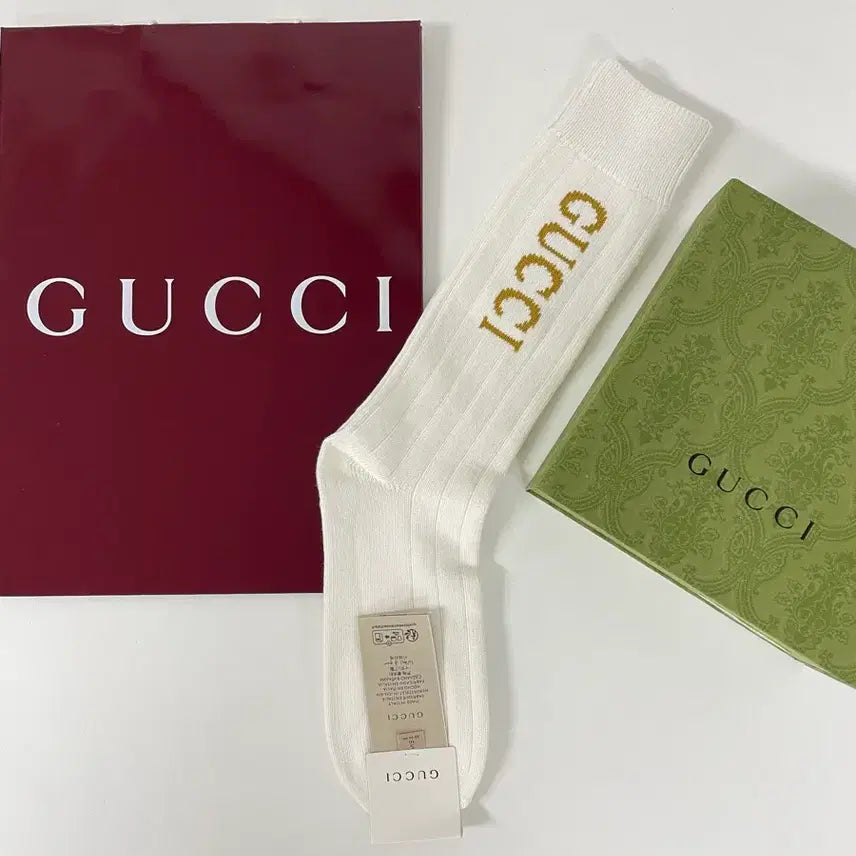 [BUNJANG] Gucci Logo Socks (White, Size S) / 새상품 구찌 양말 로고 삭스 롱삭스 화이트 S 사이즈 풀박스