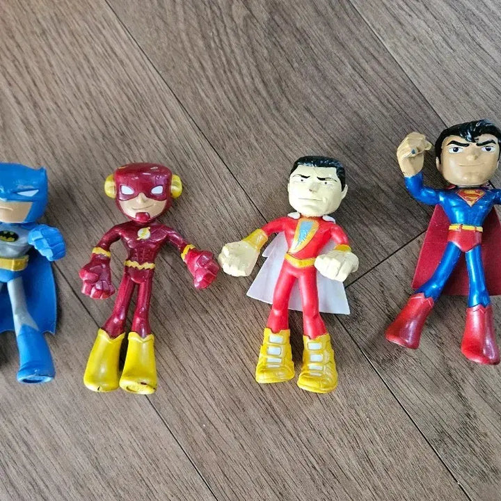 [BUNJANG] DC Superheroes Figure Set / DC 슈퍼히어로 피규어 세트 배트맨 플래시 슈퍼맨