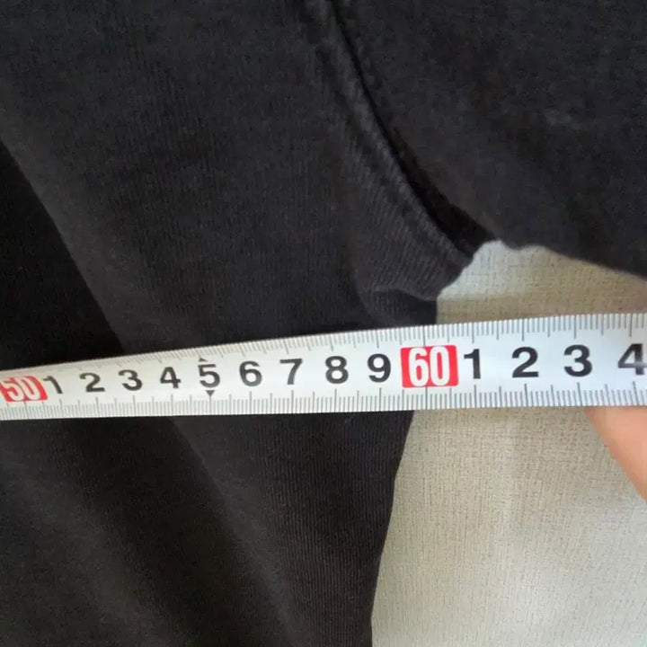 [BUNJANG] Black Oversized Women's Sweatshirt / 여성 블랙 오버핏 맨투맨 티셔츠 55-77