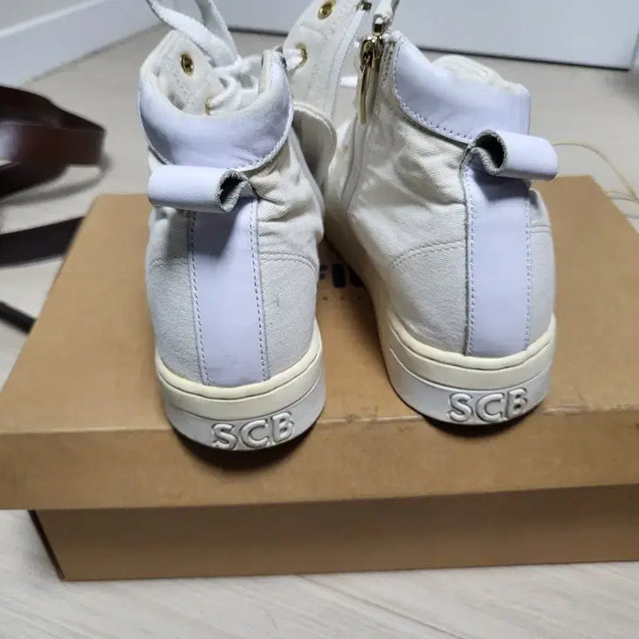 [BUNJANG] Sue Comma Bonnie High-Top Sneakers 245mm / Sue Comma Bonnie 하이탑 스니커즈 245mm 상태좋음 S