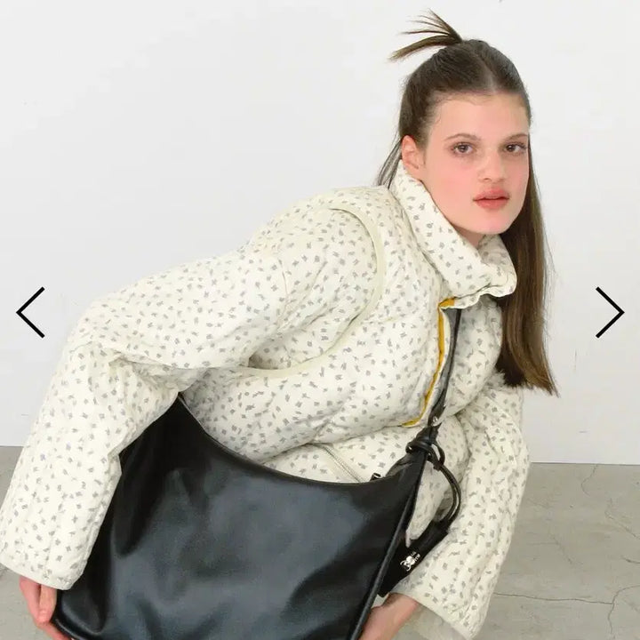 [BUNJANG] Belted Ridge Backpack Black Crossbody Bag / 여밈 벨티드 릿지백 블랙 보부상 가방 노트북 크로스백