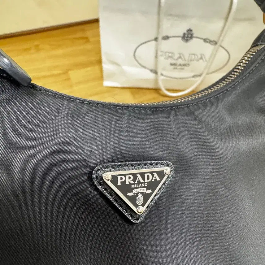 [BUNJANG] Prada Re-Edition 2005 Re-Nylon Bag / 프라다리나일론백