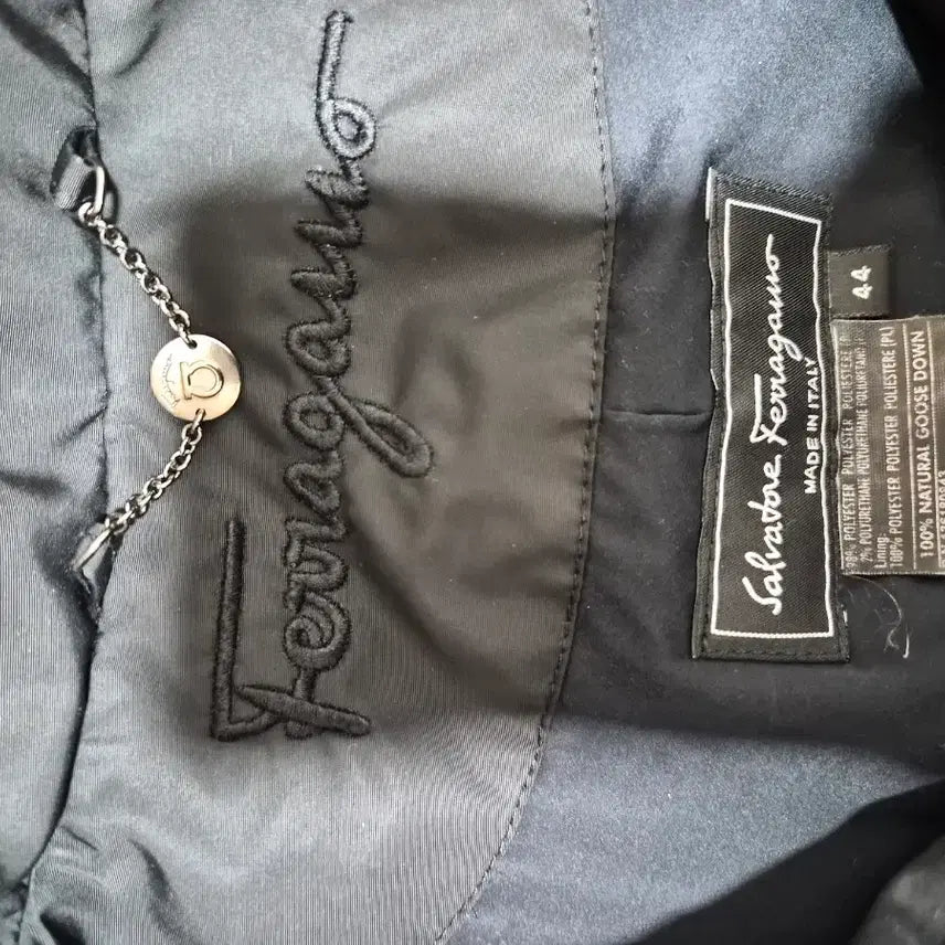 [BUNJANG] Ferragamo Lightweight Goose Down Jacket / 페라가모 경량 구스패딩 자켓