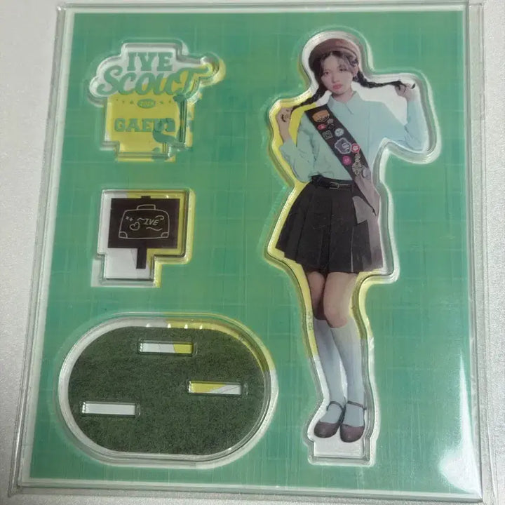 [BUNJANG] IVE Autumn Acrylic Stand / [미개봉 새상품] 아이브 md 팬콘 스카웃 가을 아크릴 스탠드