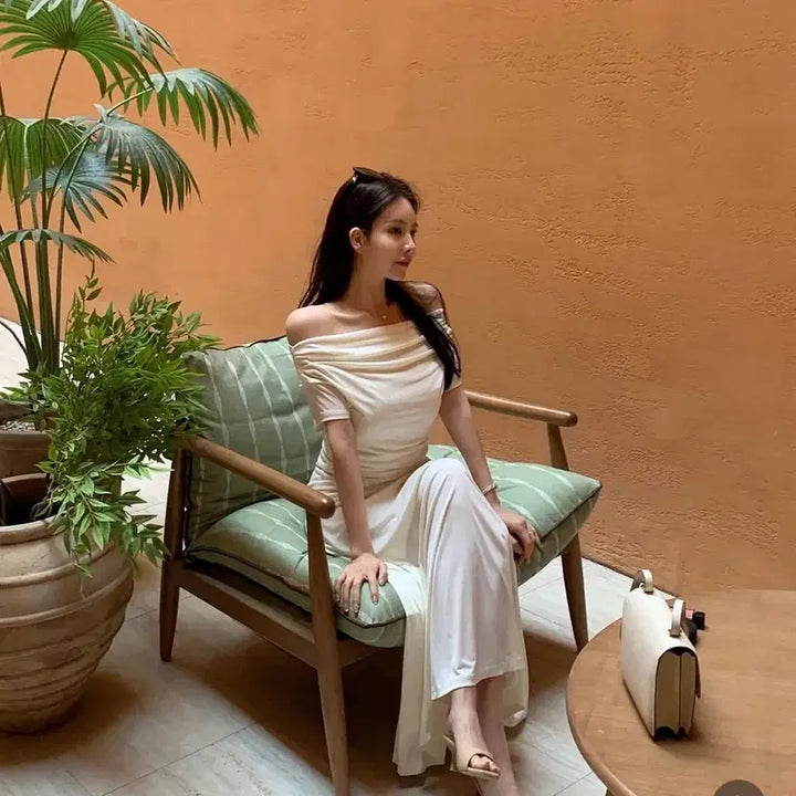 [BUNJANG] Deomanong Moe Off-Shoulder Shirred Long Dress / 더마농 모에 오프숄더 셔링 롱 원피스