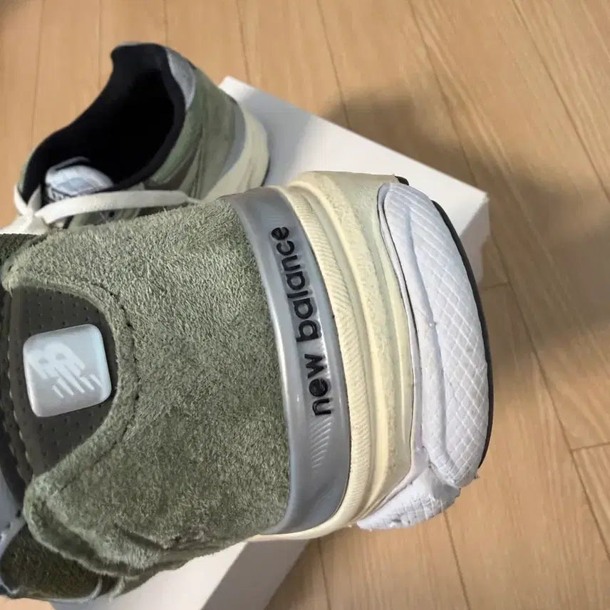 [BUNJANG] New Balance 990 V3 Jjjjound 280 / 뉴발란스 990 V3 그린 Jjjjound 280