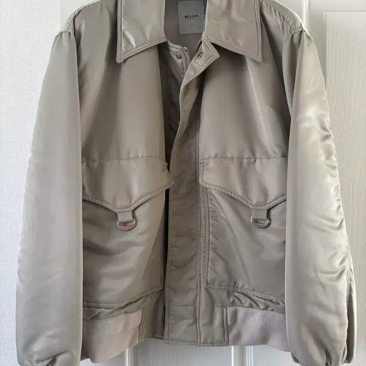 [BUNJANG] BELLEZIA Bomber Jacket S Size / 벨리에 봄버자켓 S사이즈판매