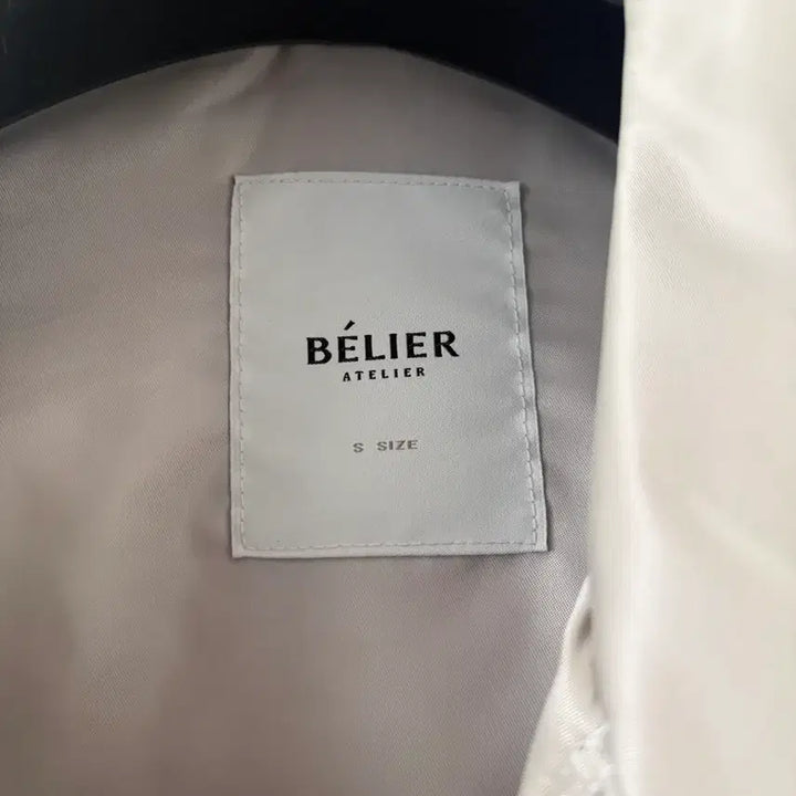 [BUNJANG] BELLEZIA Bomber Jacket S Size / 벨리에 봄버자켓 S사이즈판매