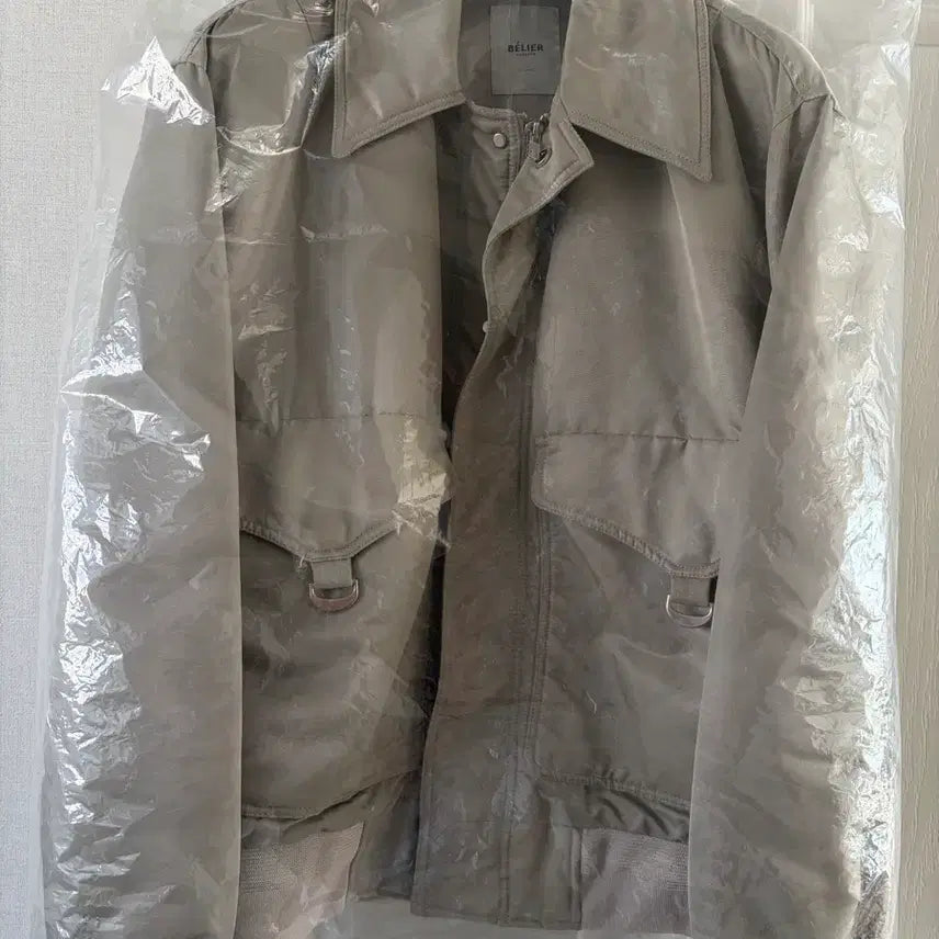 [BUNJANG] BELLEZIA Bomber Jacket S Size / 벨리에 봄버자켓 S사이즈판매