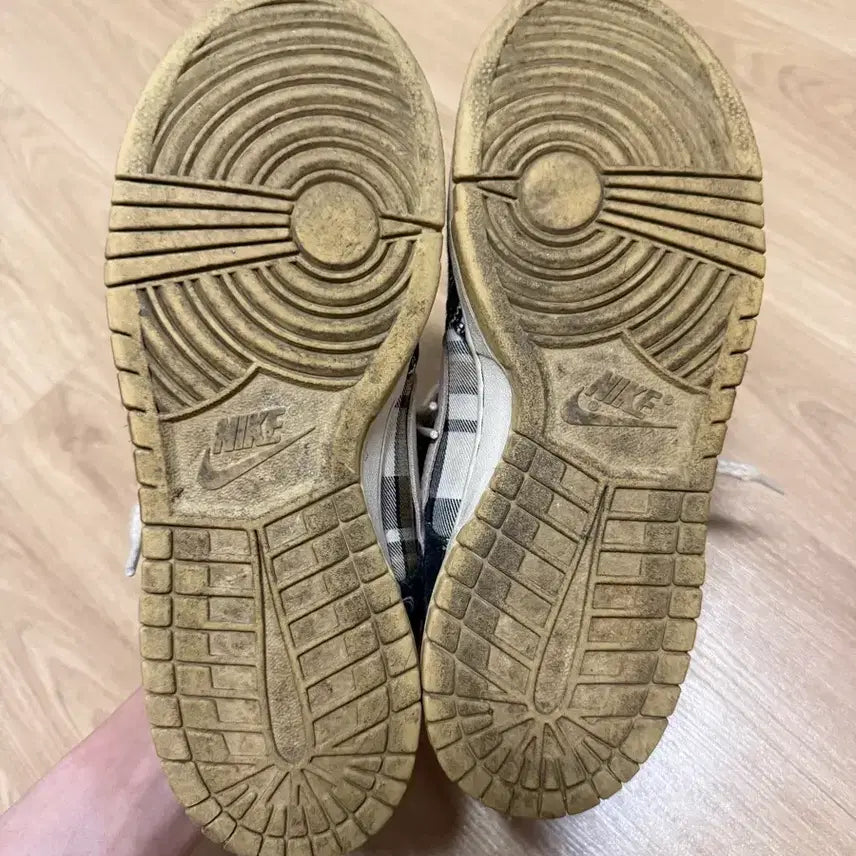 [BUNJANG] Nike Travis Scott SB Dunk Low 275 Sneakers / 나이키 트레비스 스캇 sb 덩크 로우 275