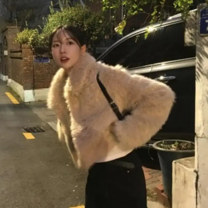 [BUNJANG] Rave Fur Jacket / (급처) 레이브 퍼 자켓