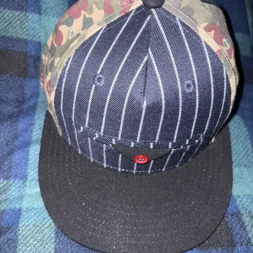 [BUNJANG] Smith Bridge Striped Camo Baseball Cap Snapback / 스미스 브릿지 줄무늬 카모 야구 모자 스냅백