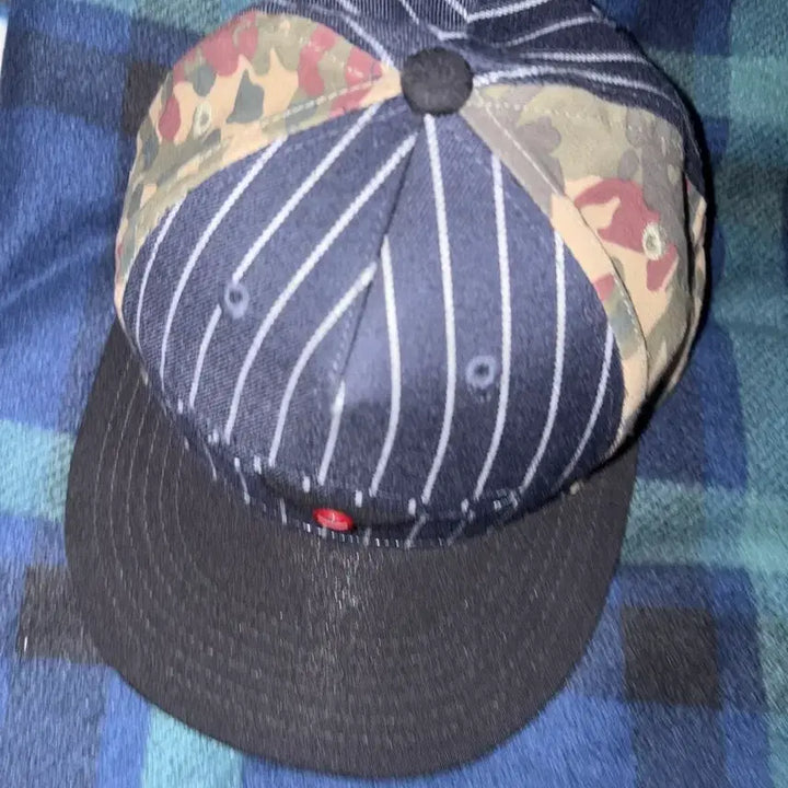 [BUNJANG] Smith Bridge Striped Camo Baseball Cap Snapback / 스미스 브릿지 줄무늬 카모 야구 모자 스냅백