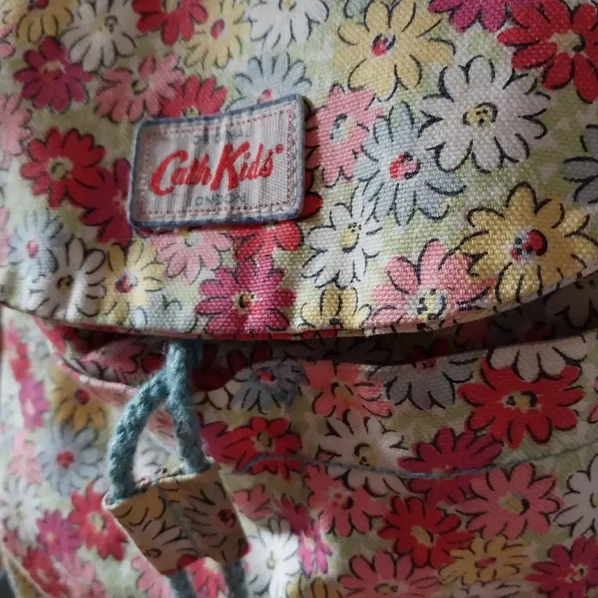 [BUNJANG] Cath Kidston Flower Backpack / 캐스키드슨 플라워 백팩
