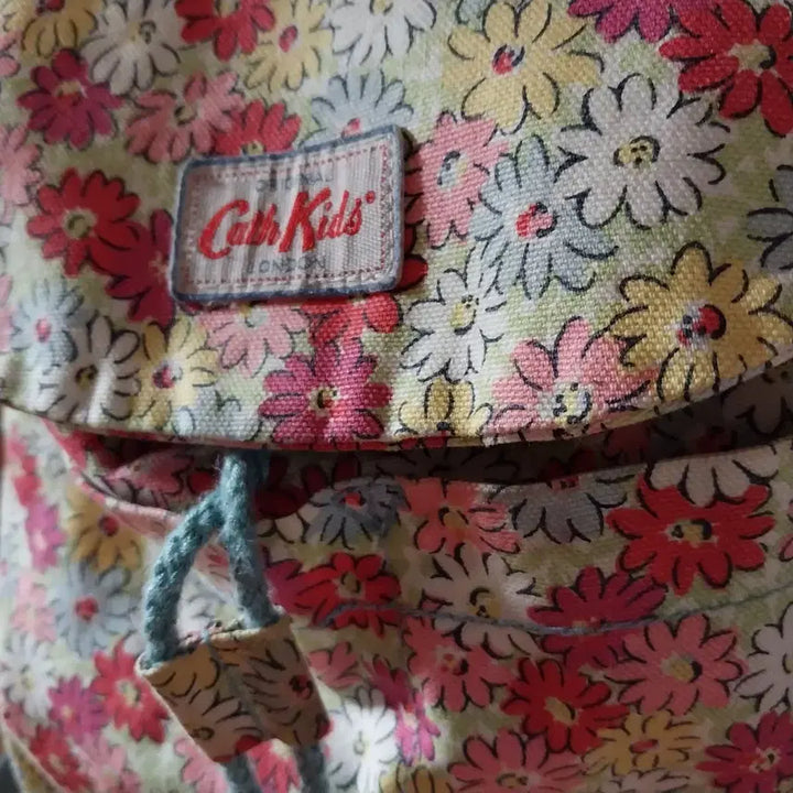 [BUNJANG] Cath Kidston Flower Backpack / 캐스키드슨 플라워 백팩