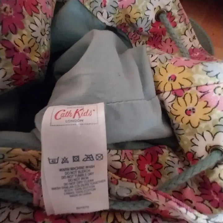 [BUNJANG] Cath Kidston Flower Backpack / 캐스키드슨 플라워 백팩