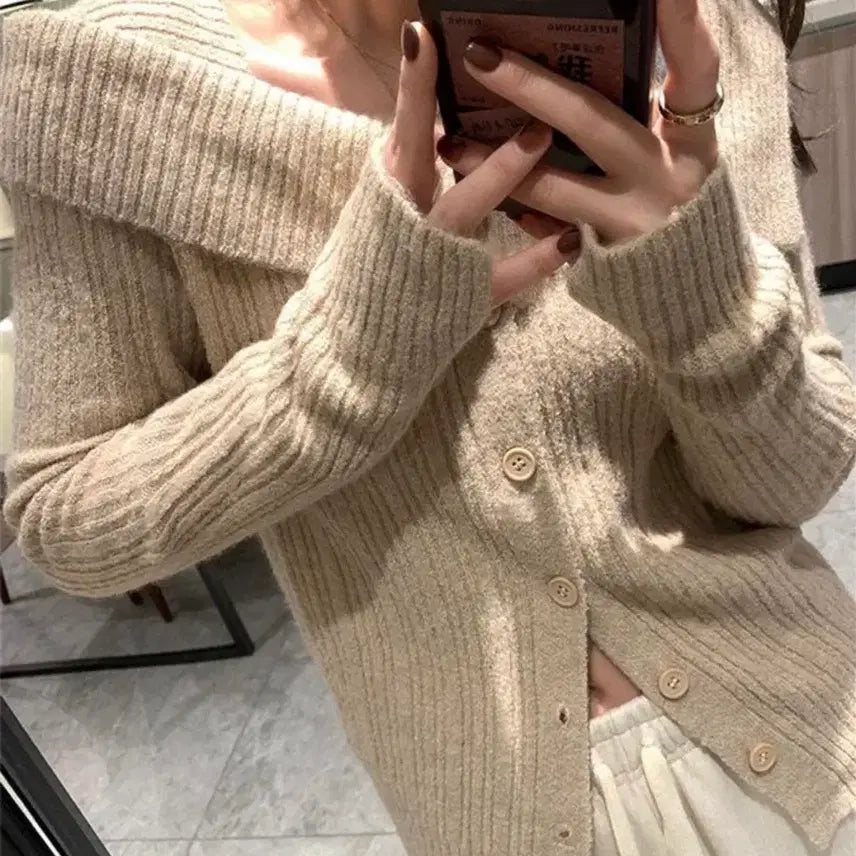 [BUNJANG] Off-Shoulder Ribbed Knit Sweater / 시착 새제품 오프숄더 단추 골지 니트