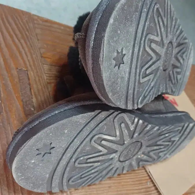 [BUNJANG] UGG 8 Size Shearling Boots / UGG양털부츠8사이즈