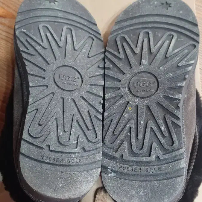 [BUNJANG] UGG 8 Size Shearling Boots / UGG양털부츠8사이즈