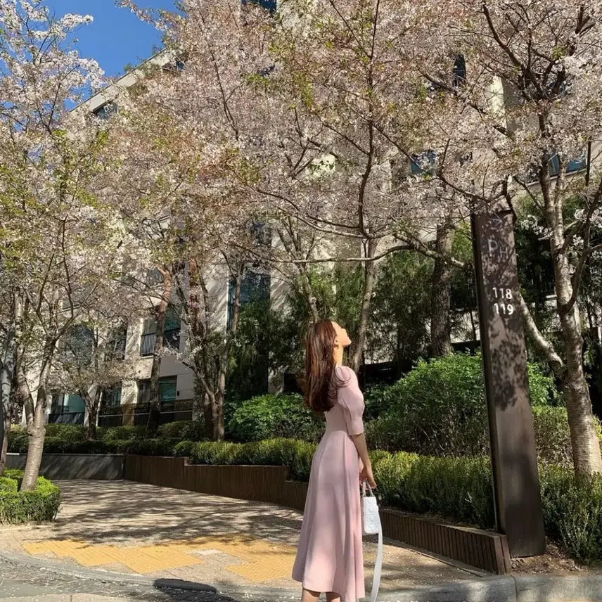 [BUNJANG] Roar Ahreui Kim Minyoung Pink Self-Made Dress / *새상품* 로아르 아옳이 김민영 핑크 자체제작 원피스/브라이덜샤워 하객룩