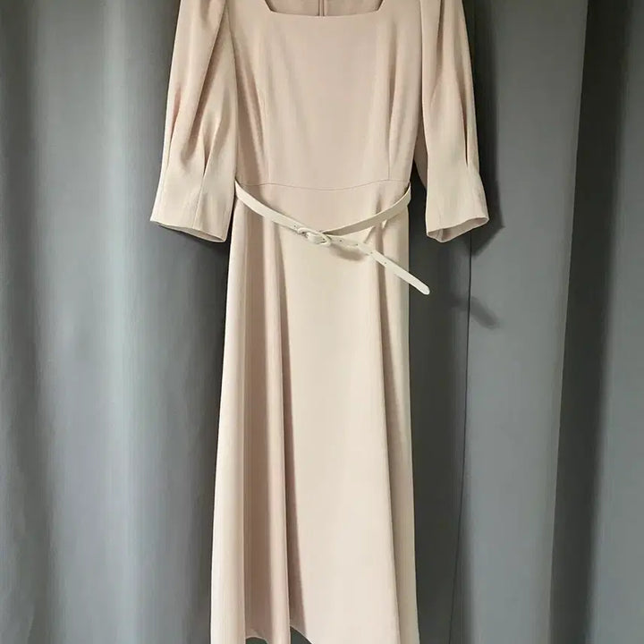 [BUNJANG] Roar Ahreui Kim Minyoung Pink Self-Made Dress / *새상품* 로아르 아옳이 김민영 핑크 자체제작 원피스/브라이덜샤워 하객룩