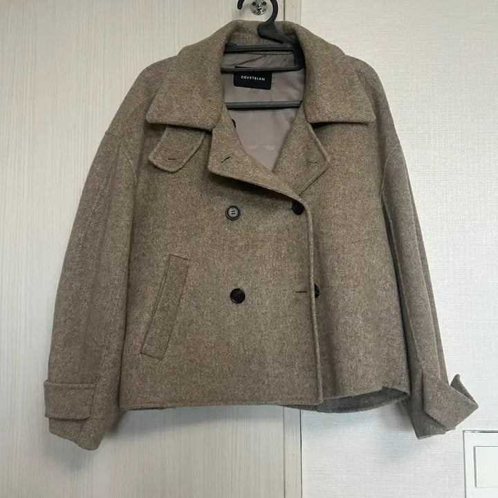 [BUNJANG] COVETBLAN Coat Beige / 코벳블랑 반코트 free