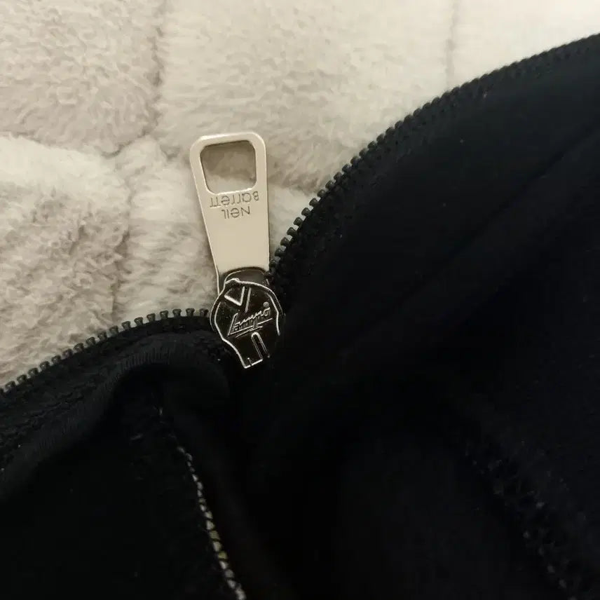 [BUNJANG] Neil Barrett Statue of Liberty Sweatshirt / 닐바렛 자유의여신상 맨투맨 100