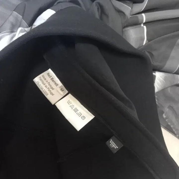 [BUNJANG] Neil Barrett Statue of Liberty Sweatshirt / 닐바렛 자유의여신상 맨투맨 100