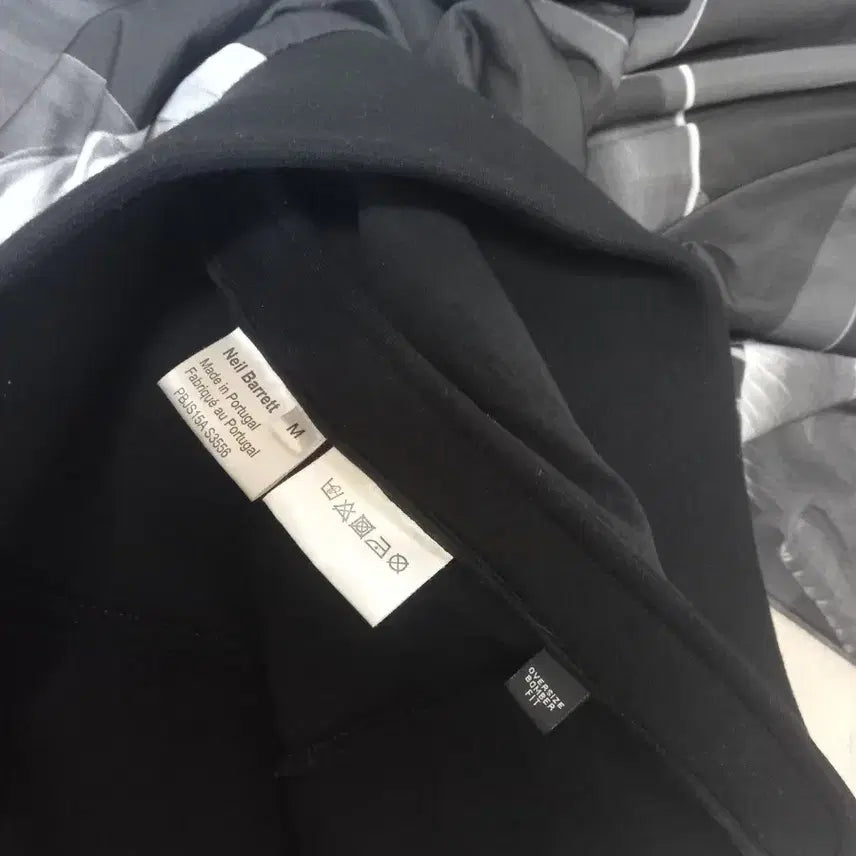 [BUNJANG] Neil Barrett Statue of Liberty Sweatshirt / 닐바렛 자유의여신상 맨투맨 100