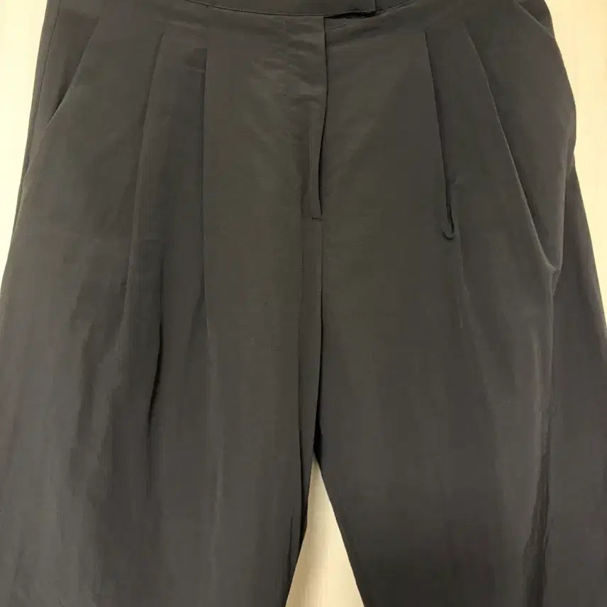 [SOLD OUT] *새상품* LAROOM 라룸 자체제작 콜드팬츠 short버전 블랙 M