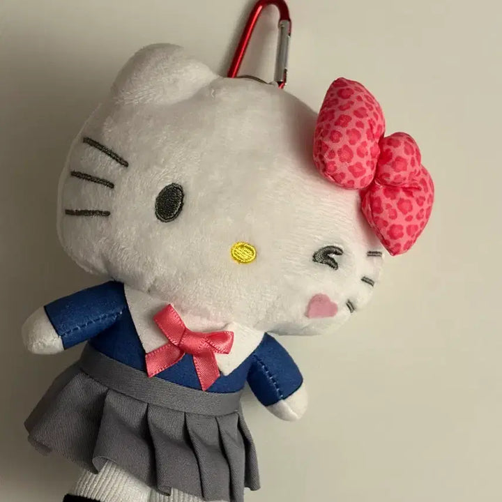 [BUNJANG] Sanrio Hello Kitty Uniform Keychain / (일본 산리오 정품) 교복 키티 키링