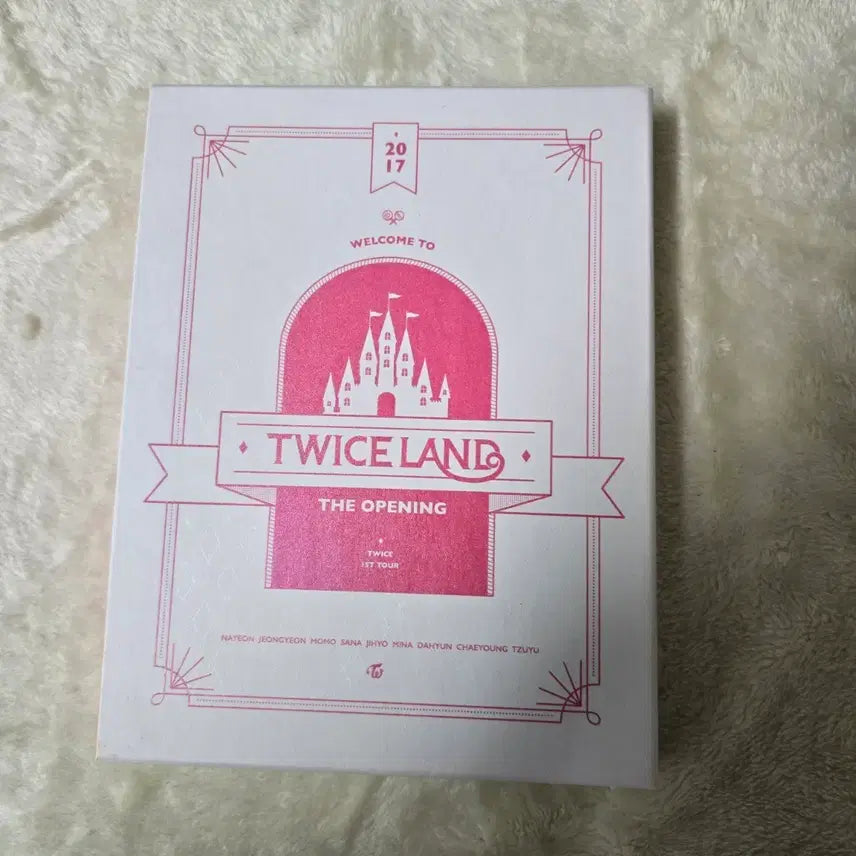 [BUNJANG] Twice TWICELAND the opening DVD / 트와이스 TWICELAND the opening DVD(twice콘서트)