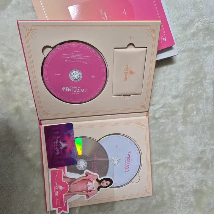 [BUNJANG] Twice TWICELAND the opening DVD / 트와이스 TWICELAND the opening DVD(twice콘서트)