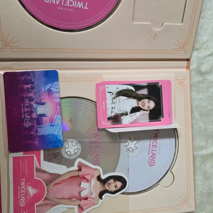 [BUNJANG] Twice TWICELAND the opening DVD / 트와이스 TWICELAND the opening DVD(twice콘서트)