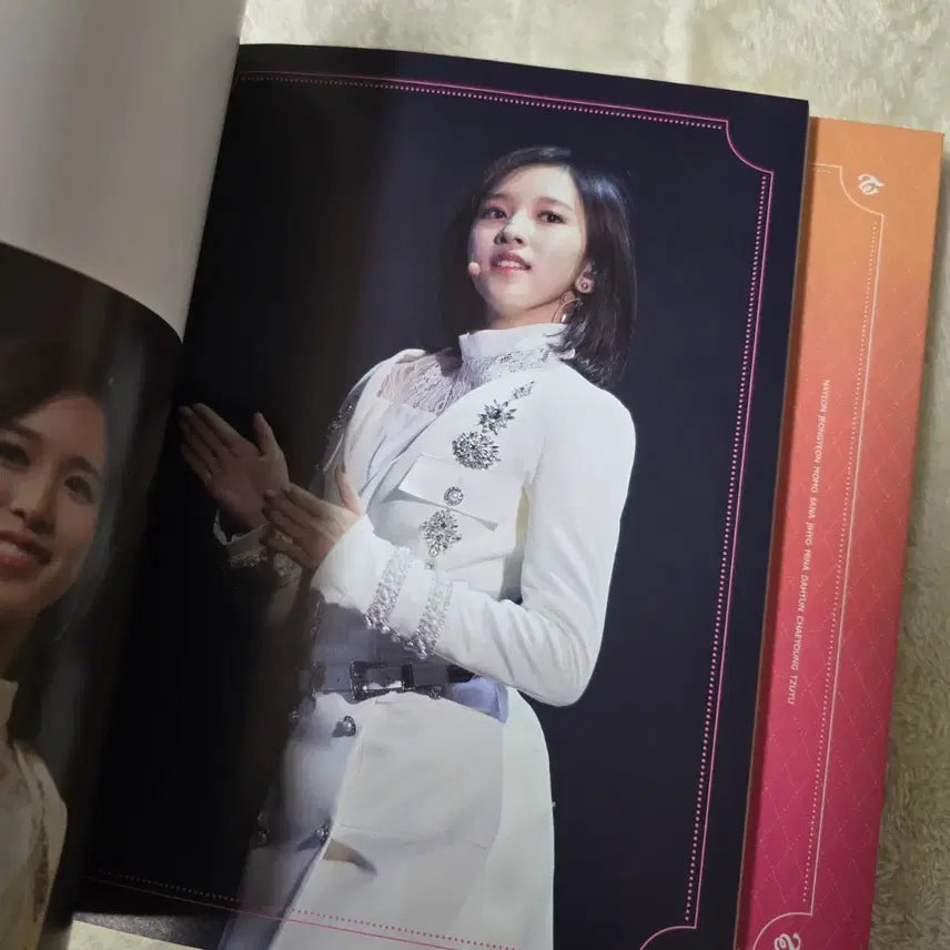 [BUNJANG] Twice TWICELAND the opening DVD / 트와이스 TWICELAND the opening DVD(twice콘서트)