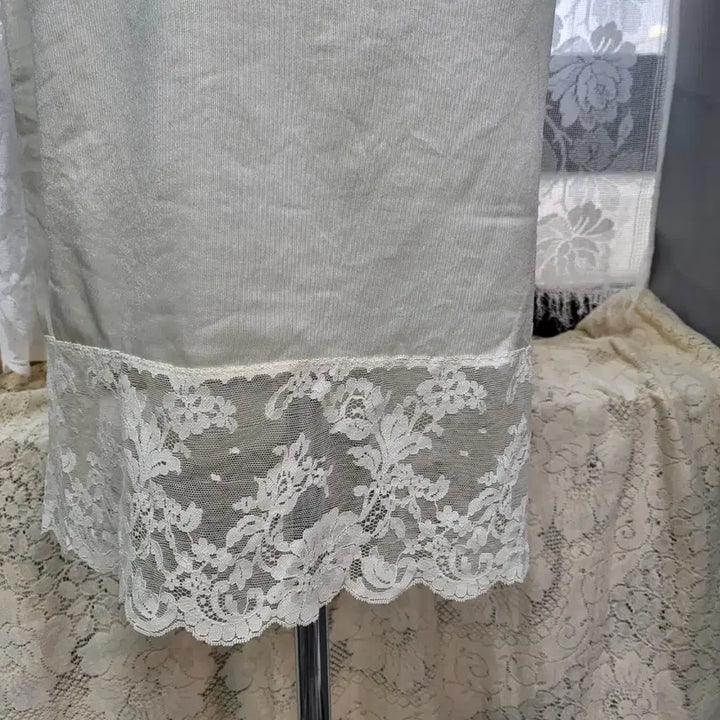 [BUNJANG] Hagumi Hime Ivory Lace Slip Skirt / 아이보리 레이스 슬립 스커트 하구미 히메 빈티지
