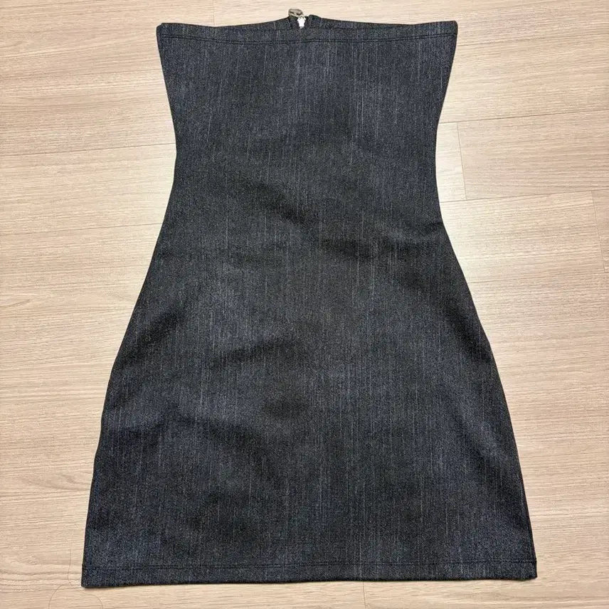 [BUNJANG] YUSE Cut Out Slim Tube Dress Top - Black / *1회 착용* YUSE 유즈 컷 아웃 슬림 튜브 드레스 탑 블랙(흑청)